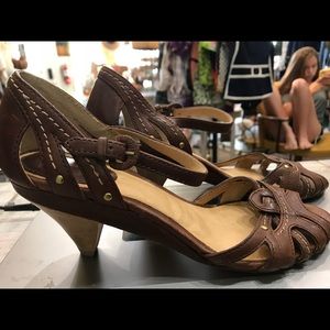 Dark Saddle FRYE Leather Cone Heel Size 7 Brown
